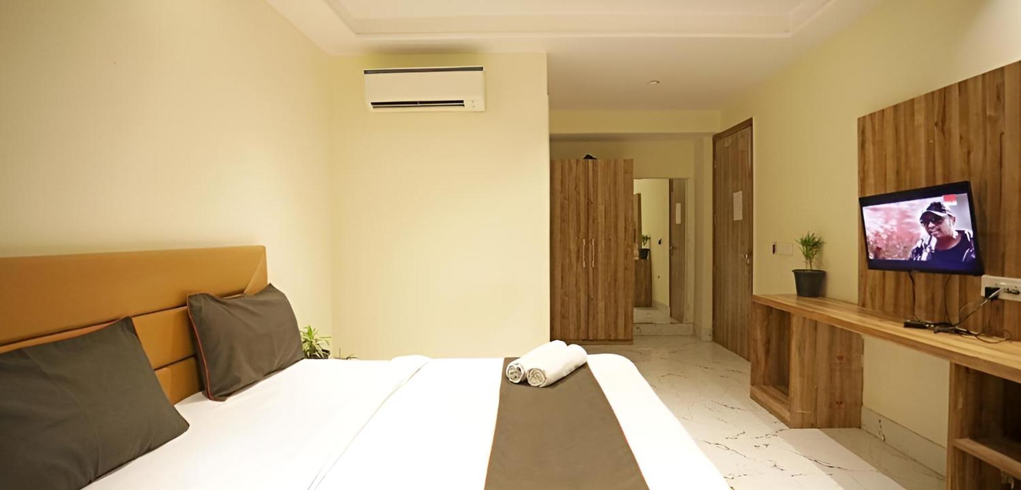 Goodluck House Near Terminal 3 Igi Airport Hotel New Delhi Exterior photo