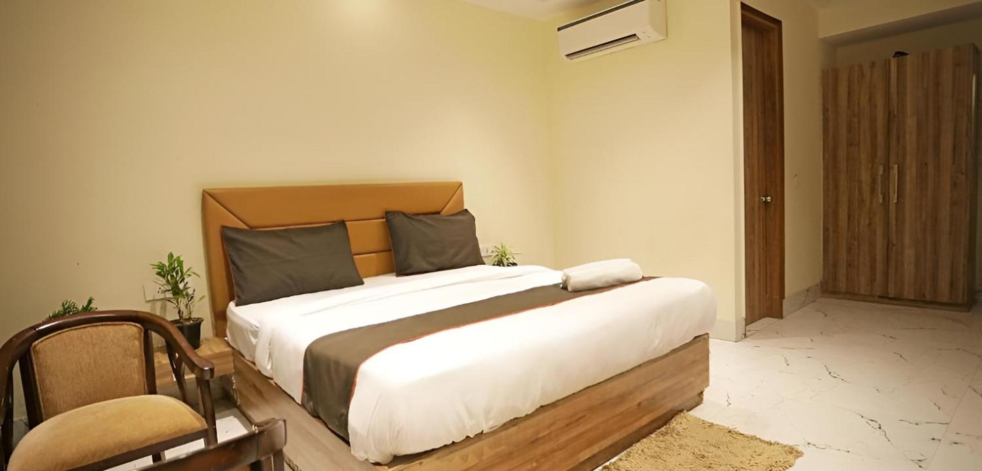 Goodluck House Near Terminal 3 Igi Airport Hotel New Delhi Exterior photo